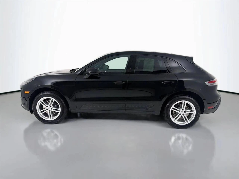 2023 Porsche Macan - Image 2 of 5