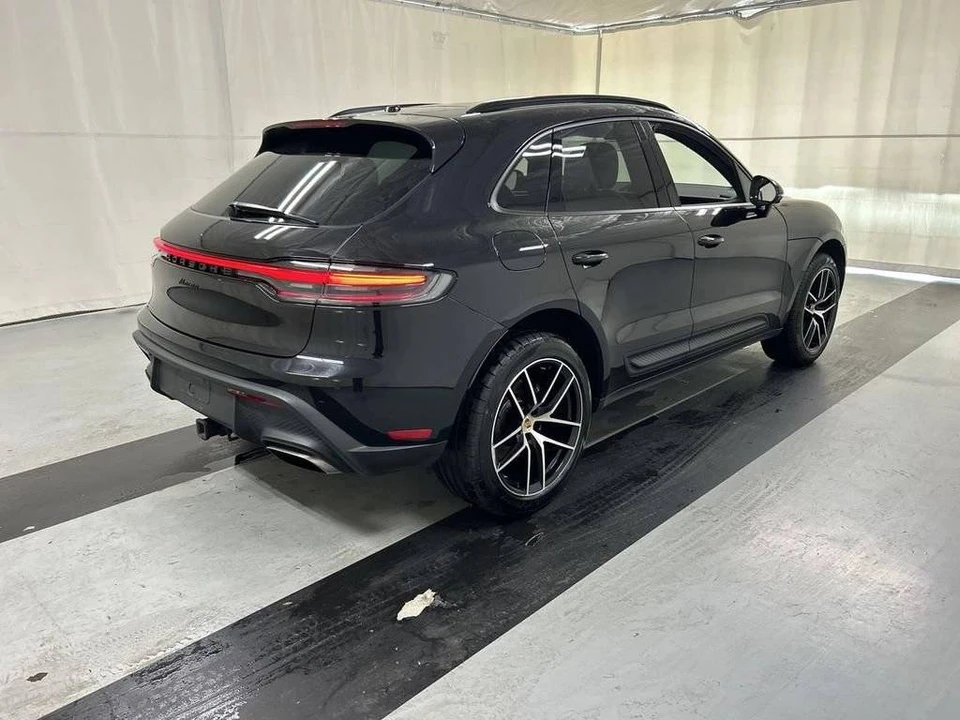 2023 Porsche Macan - Image 3 of 5