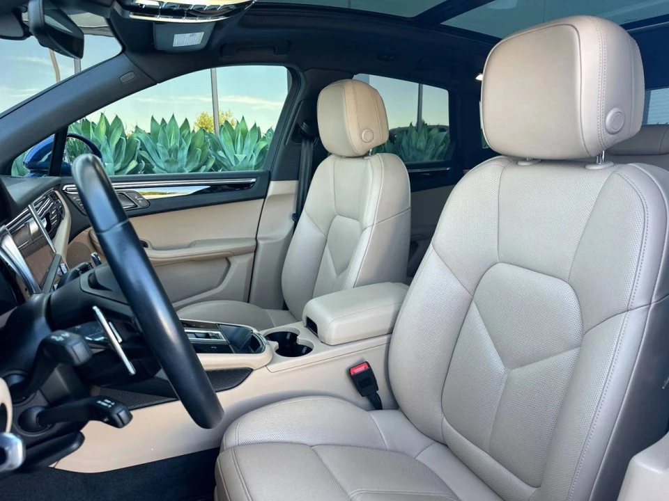 2023 Porsche Macan T - Image 5 of 5