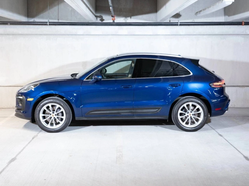 2023 Porsche Macan - Image 2 of 5