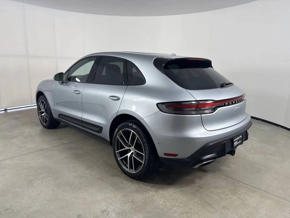 2023 Porsche Macan T - Image 3 of 5