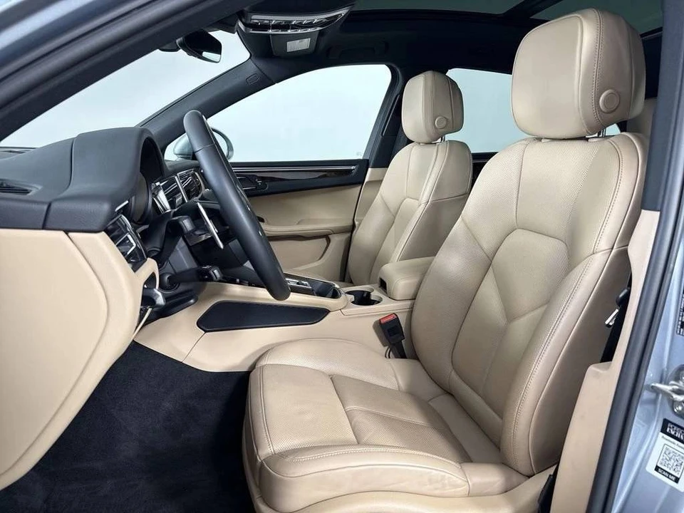 2023 Porsche Macan T - Image 5 of 5