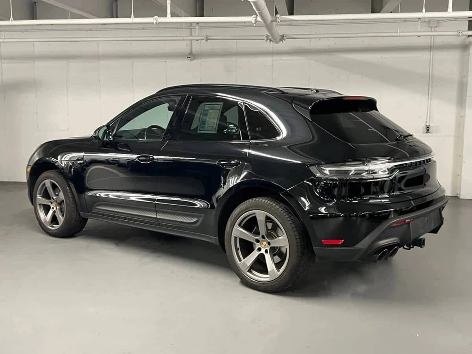 2023 Porsche Macan - Image 3 of 5
