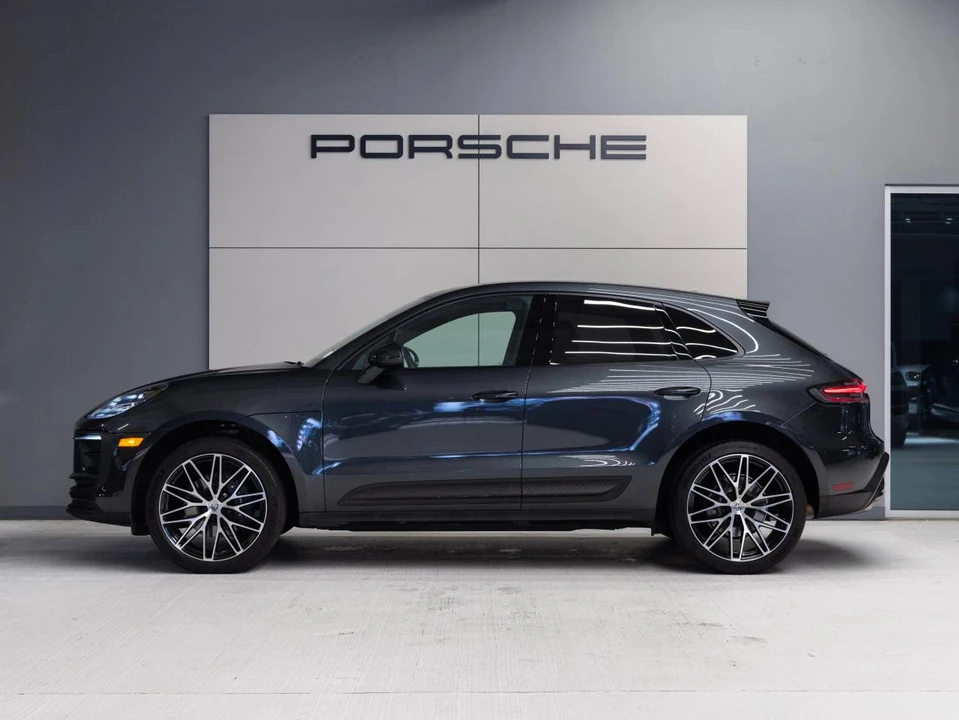 2023 Porsche Macan - Image 2 of 5