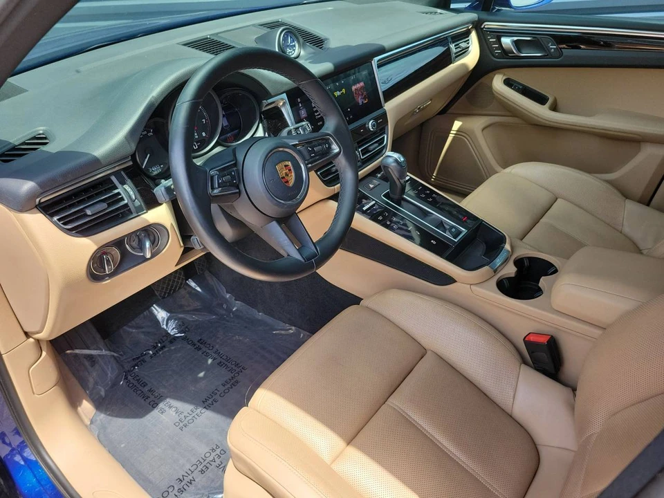 2023 Porsche Macan - Image 4 of 5