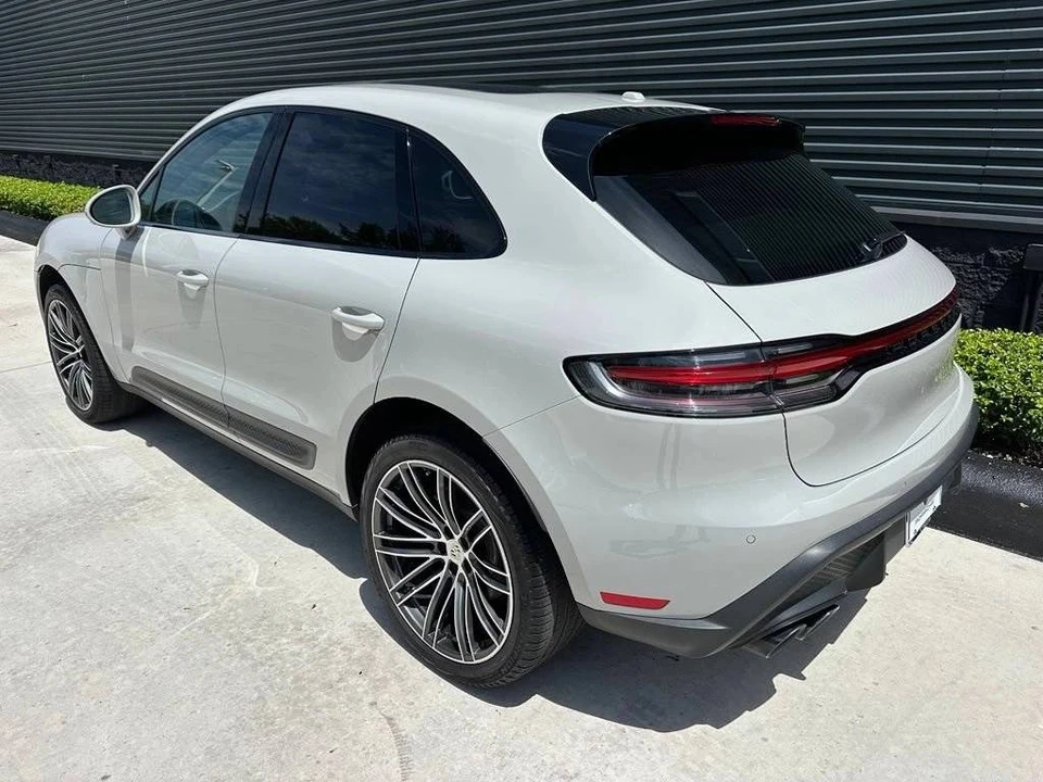 2023 Porsche Macan T - Image 3 of 5