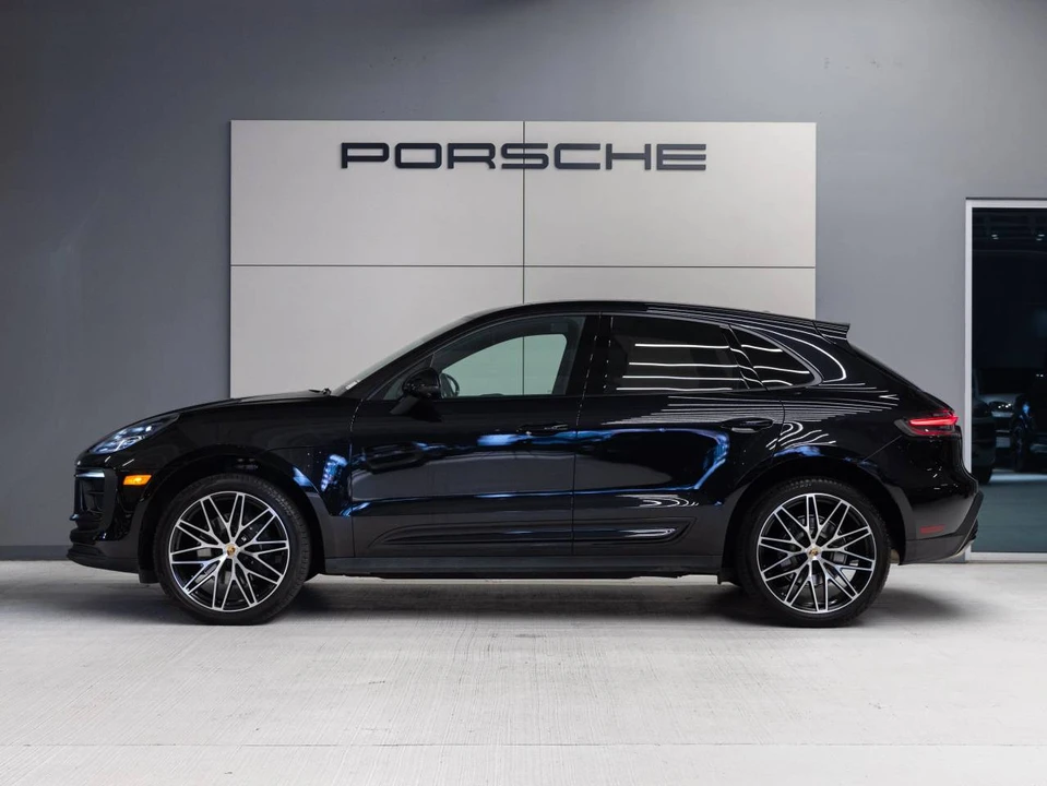 2023 Porsche Macan - Image 2 of 5