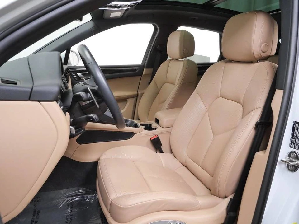 2023 Porsche Macan - Image 5 of 5