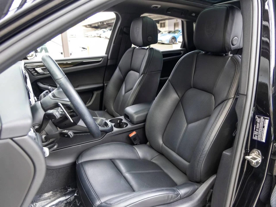 2023 Porsche Macan T - Image 5 of 5