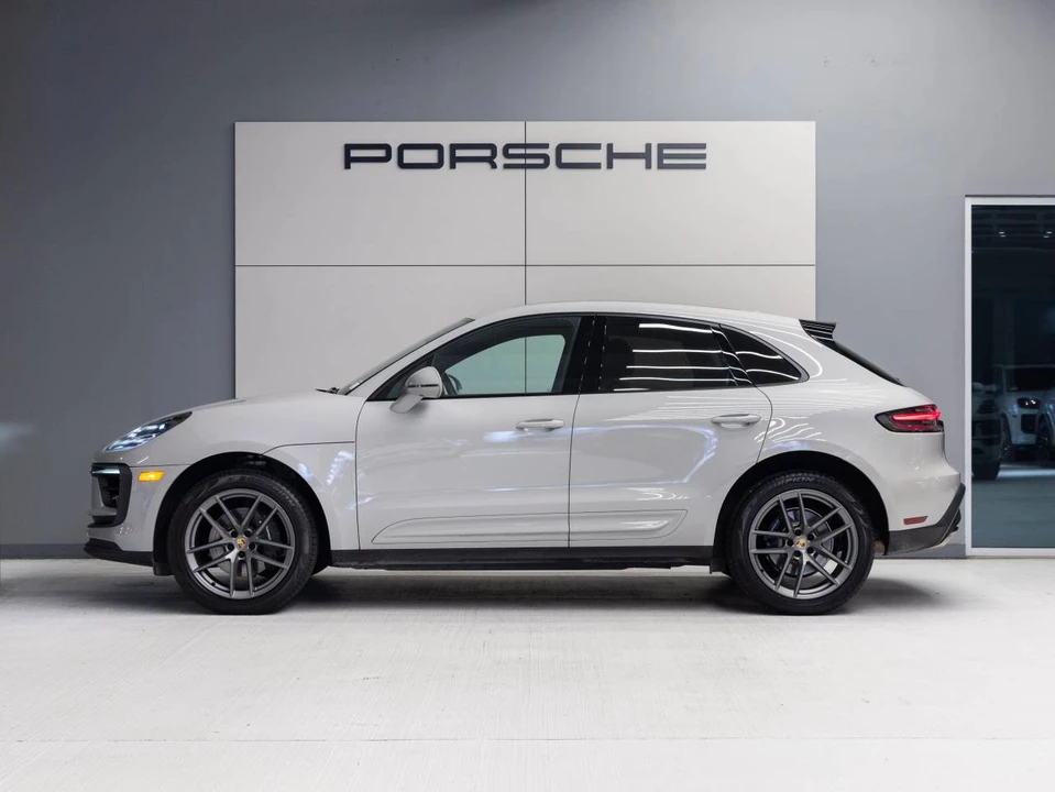 2023 Porsche Macan - Image 2 of 5