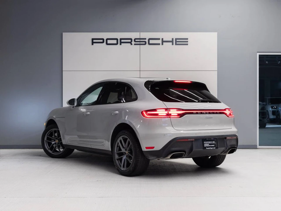 2023 Porsche Macan - Image 3 of 5