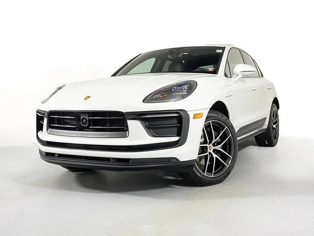 2023 Porsche Macan - Image 2 of 5