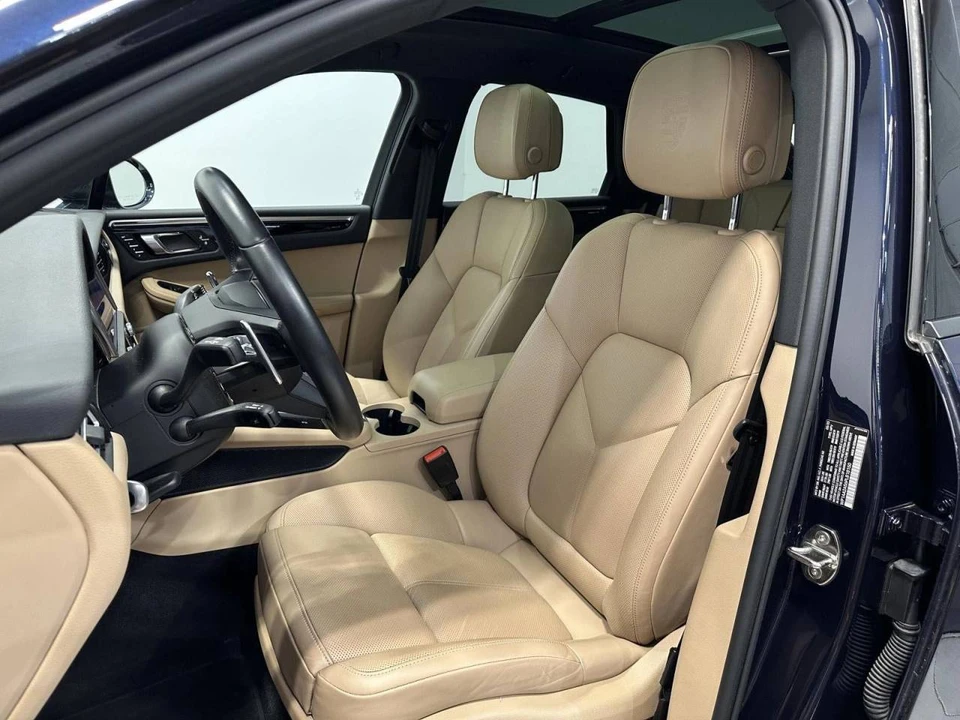 2023 Porsche Macan - Image 5 of 5