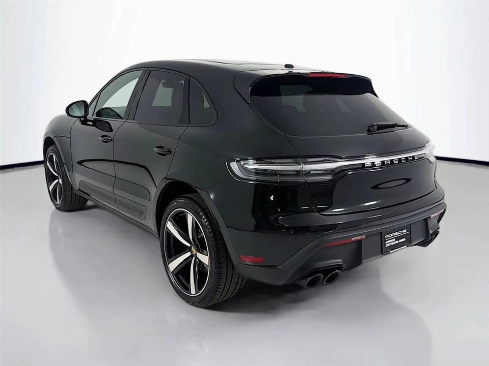 2023 Porsche Macan T - Image 3 of 5