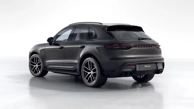 2023 Porsche Macan - Image 18 of 30