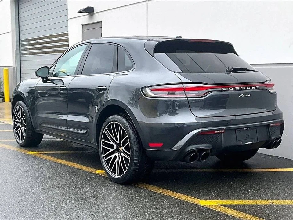 2023 Porsche Macan - Image 3 of 5