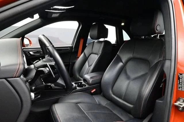 2023 Porsche Macan T - Image 5 of 5