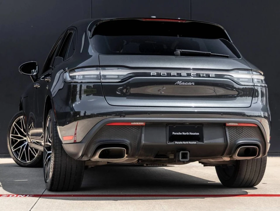 2023 Porsche Macan T - Image 3 of 5