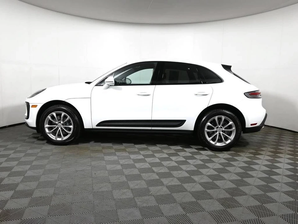 2023 Porsche Macan T - Image 2 of 5
