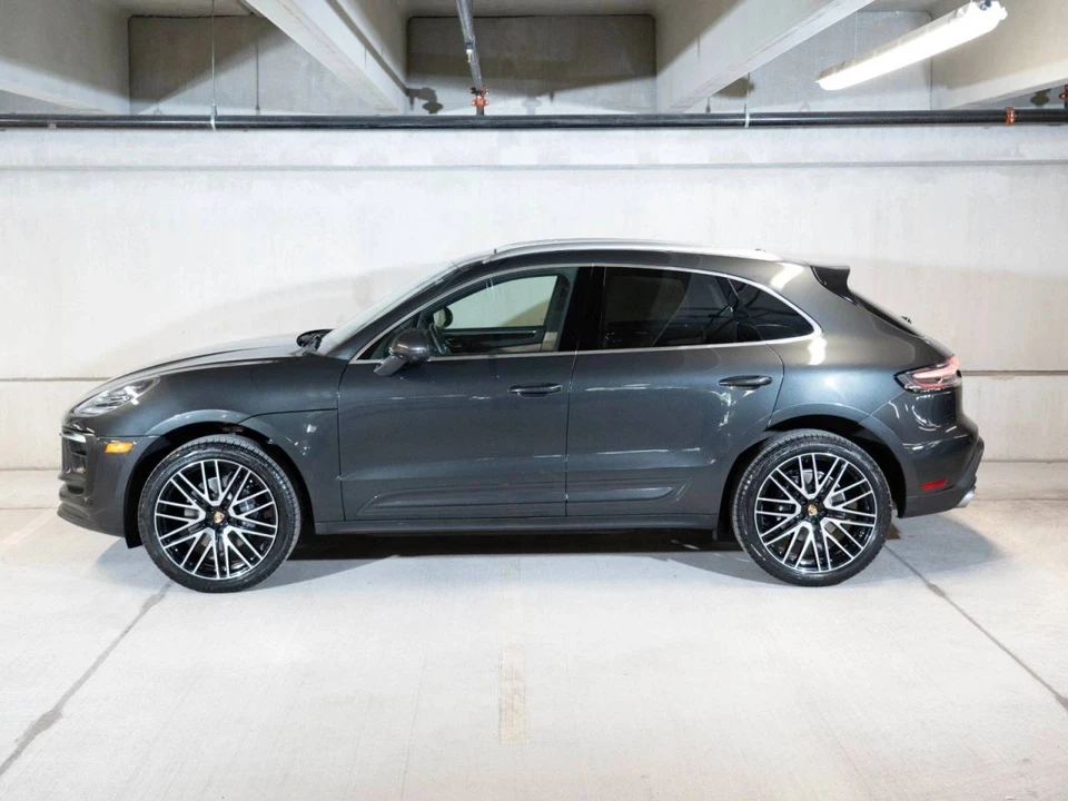2023 Porsche Macan - Image 2 of 5
