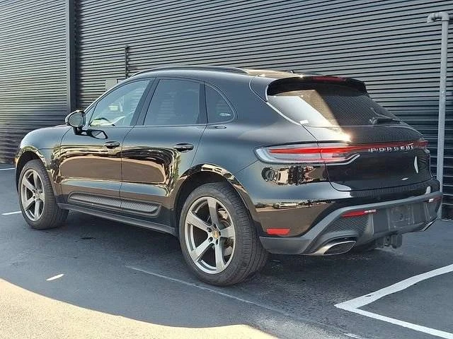2023 Porsche Macan - Image 3 of 5