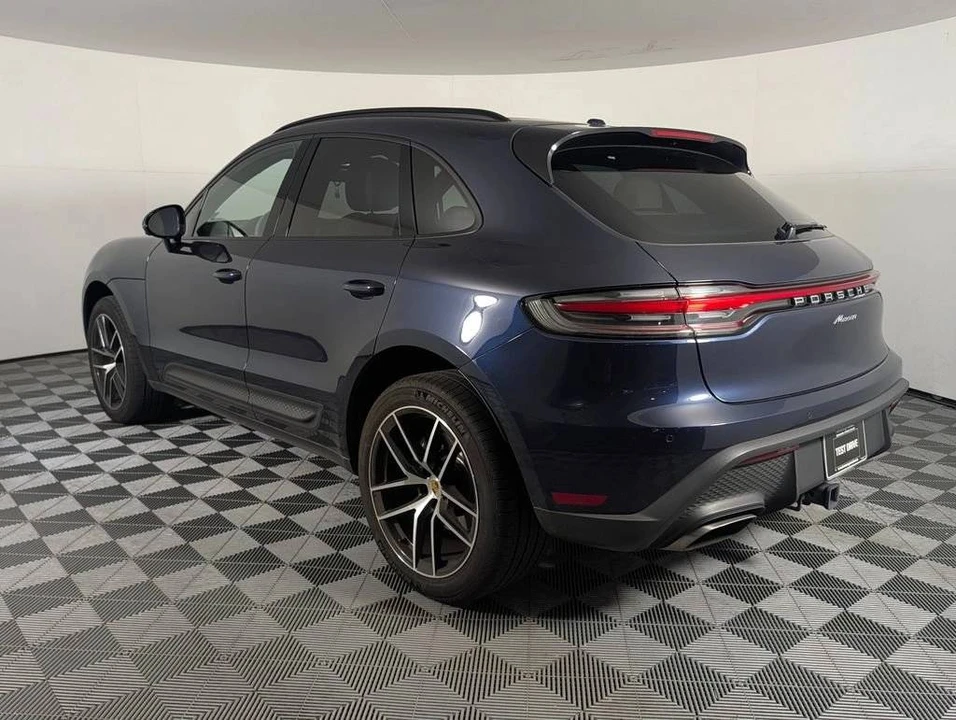 2023 Porsche Macan T - Image 3 of 5