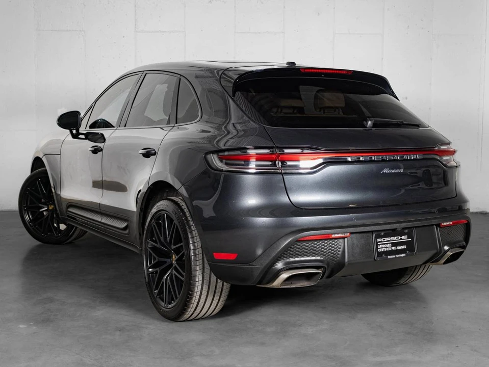 2023 Porsche Macan - Image 3 of 5