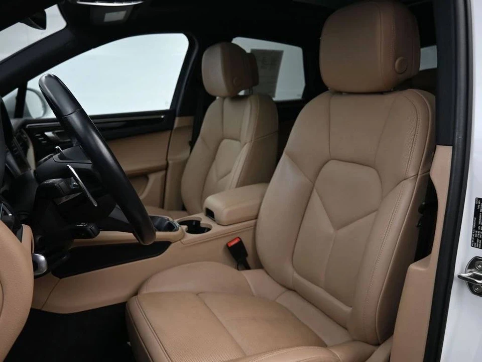 2023 Porsche Macan - Image 5 of 5