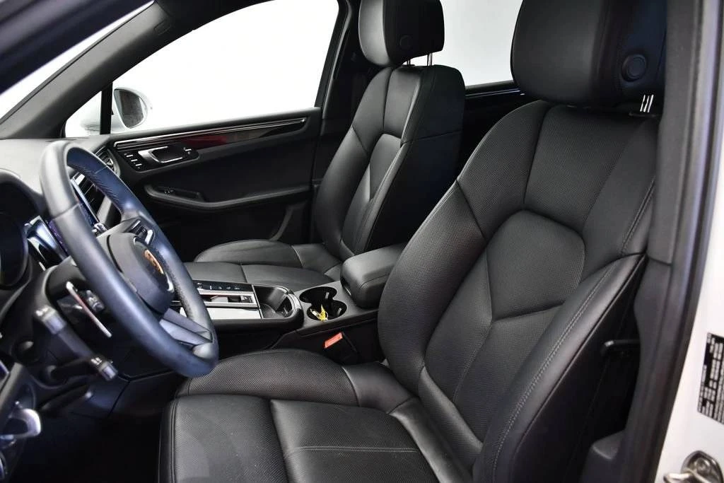 2023 Porsche Macan - Image 5 of 5