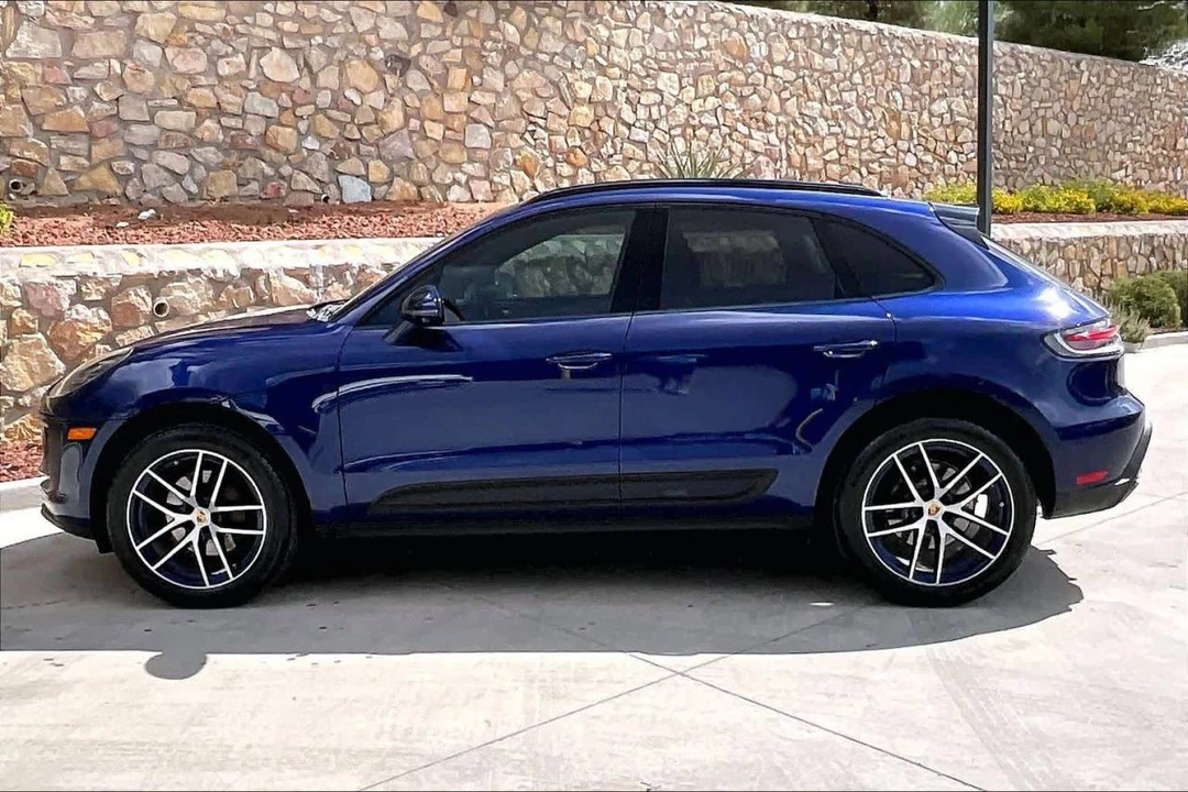 2023 Porsche Macan T - Image 2 of 5