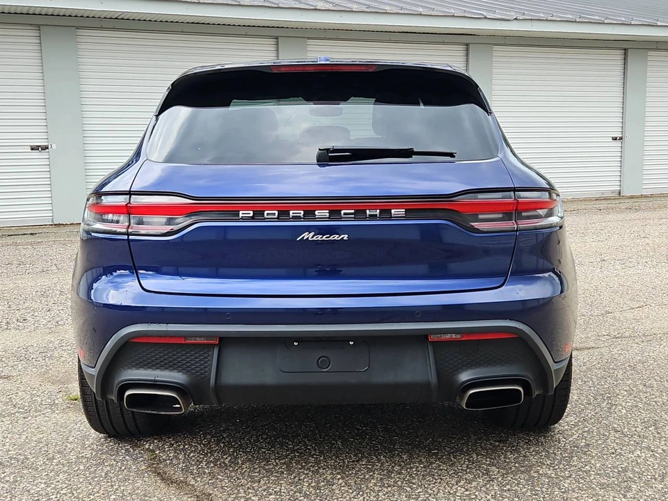 2023 Porsche Macan T - Image 4 of 5