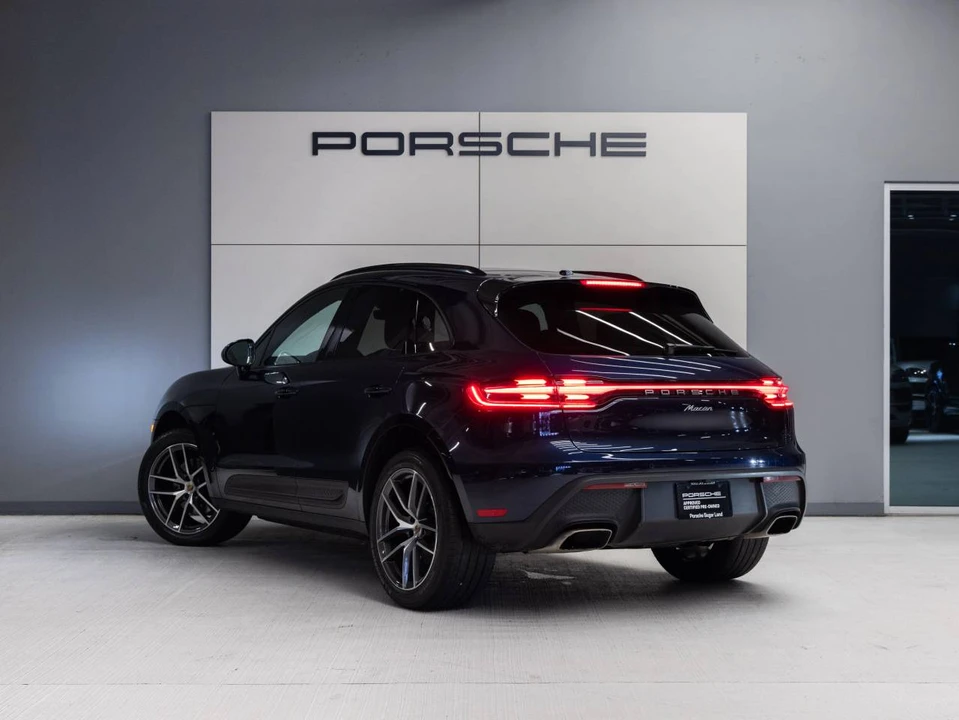2023 Porsche Macan - Image 3 of 5