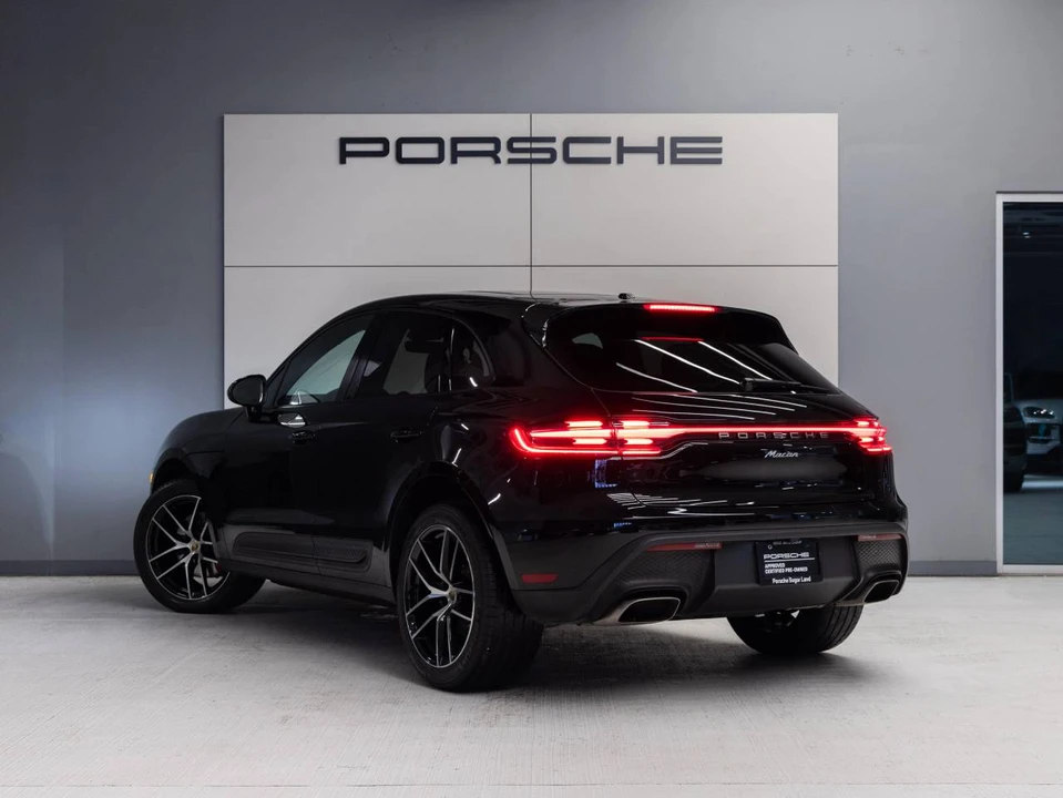 2023 Porsche Macan T - Image 3 of 5