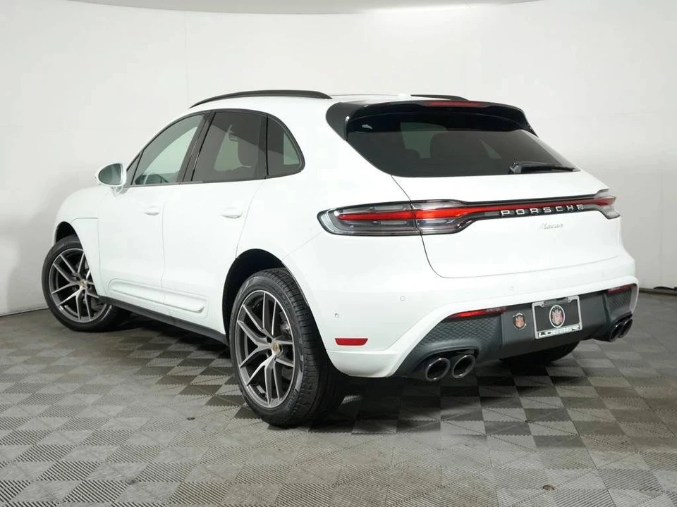 2023 Porsche Macan T - Image 3 of 5