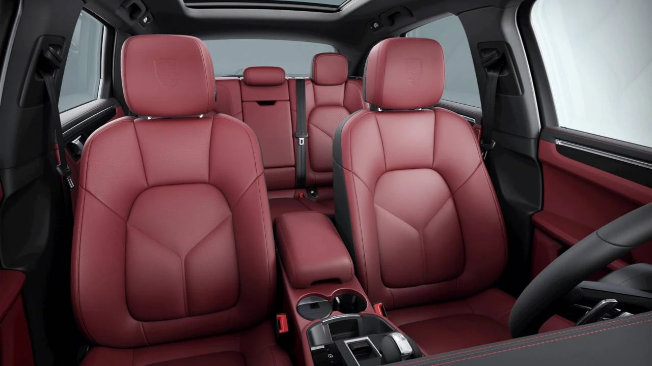 2023 Porsche Macan - Image 5 of 5