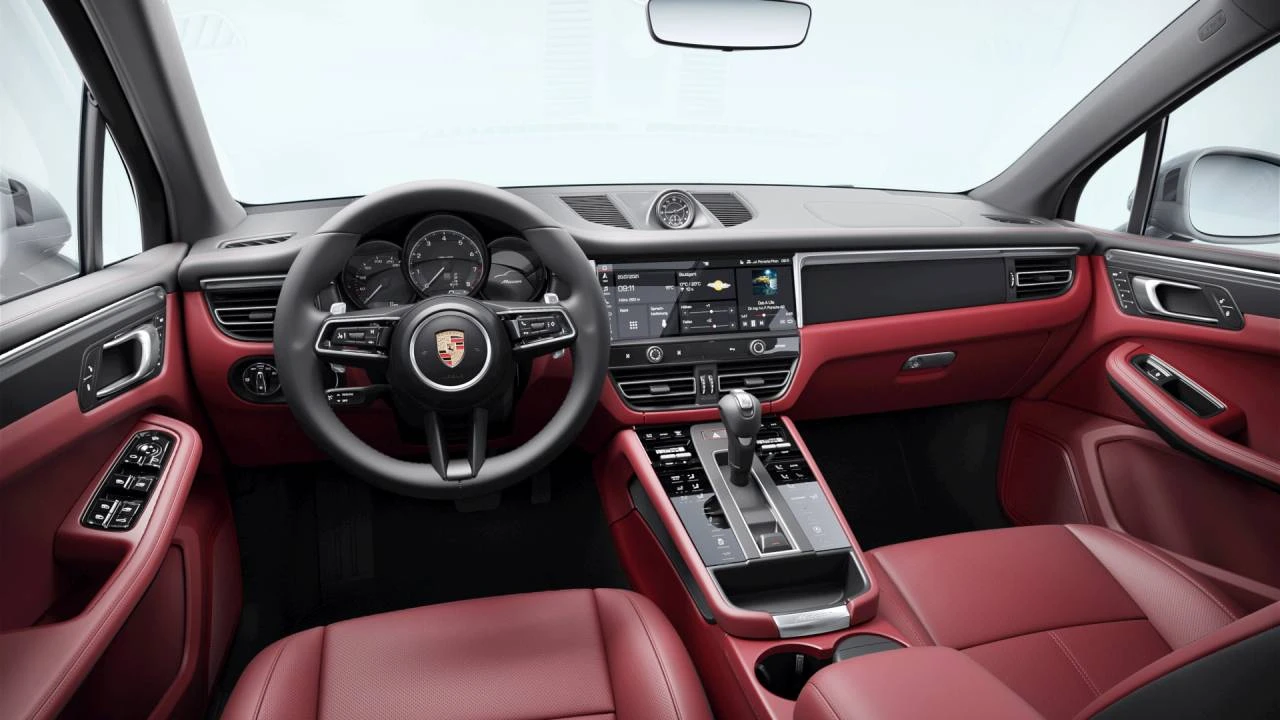 2023 Porsche Macan - Image 4 of 5