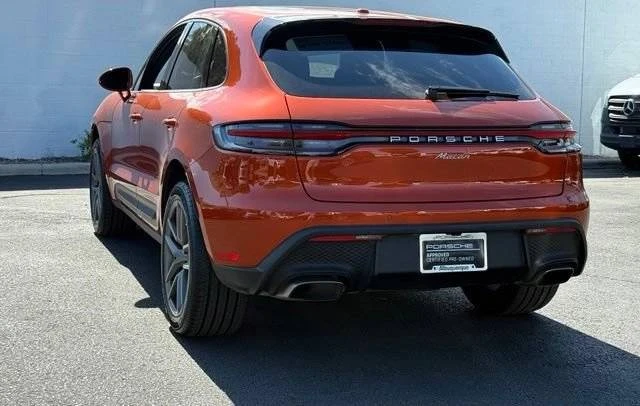2023 Porsche Macan - Image 3 of 5