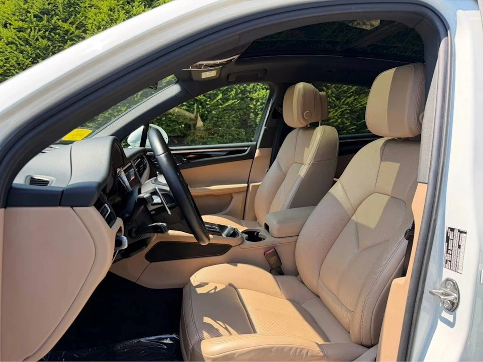 2023 Porsche Macan - Image 5 of 5