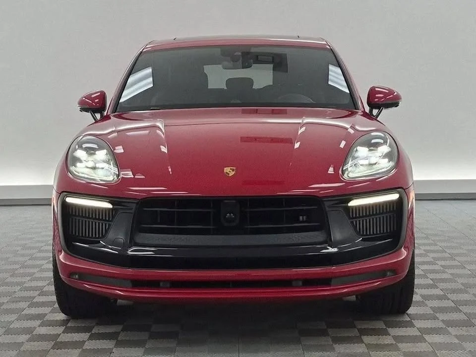 2023 Porsche Macan - Image 6 of 20