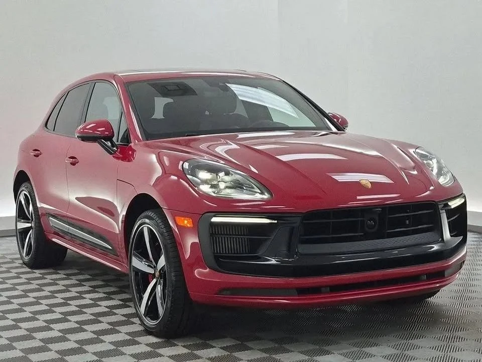 2023 Porsche Macan - Image 7 of 20