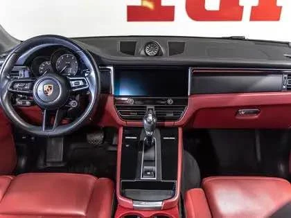 2023 Porsche Macan T - Image 6 of 7