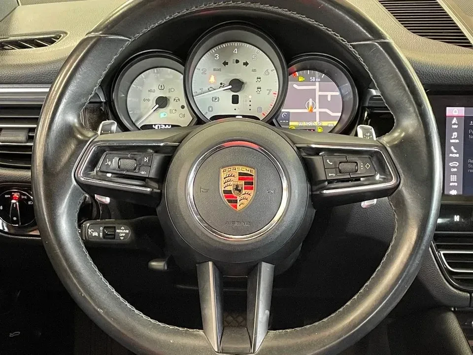 2023 Porsche Macan T - Image 16 of 20