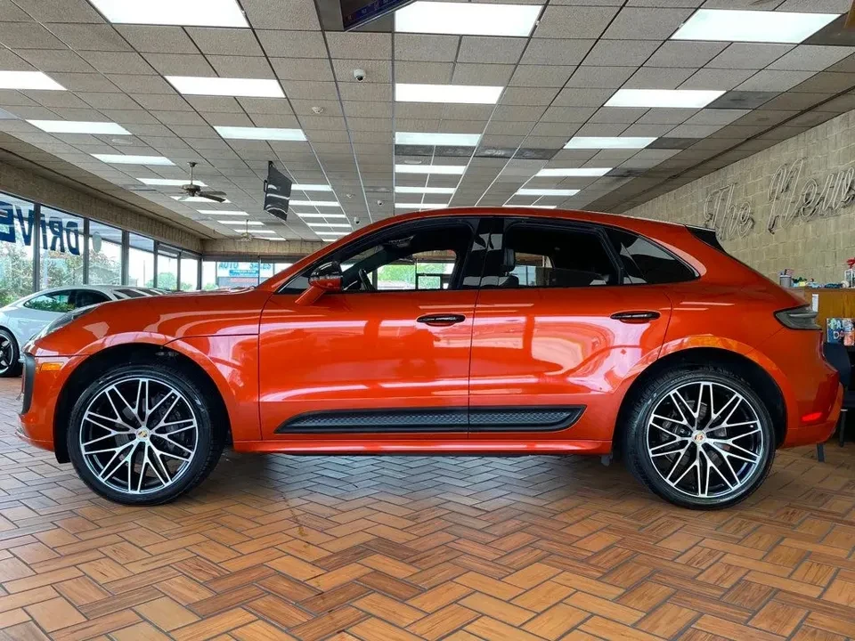 2023 Porsche Macan T - Image 4 of 20