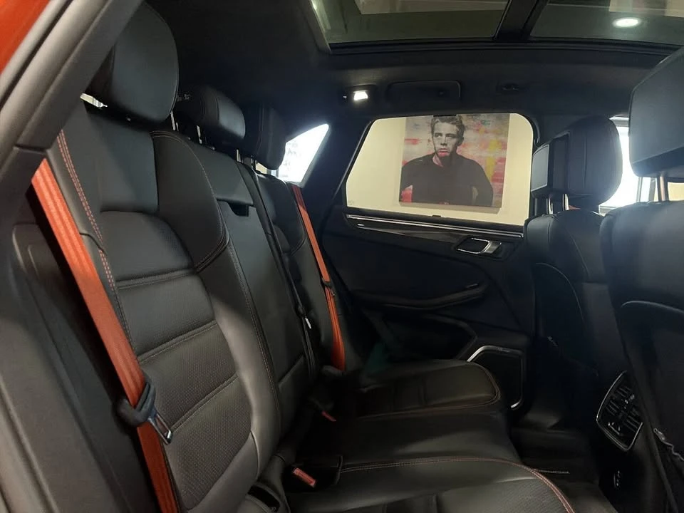 2023 Porsche Macan - Image 20 of 20