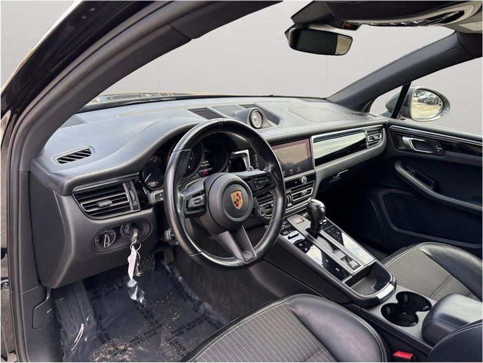 2023 Porsche Macan T - Image 6 of 20