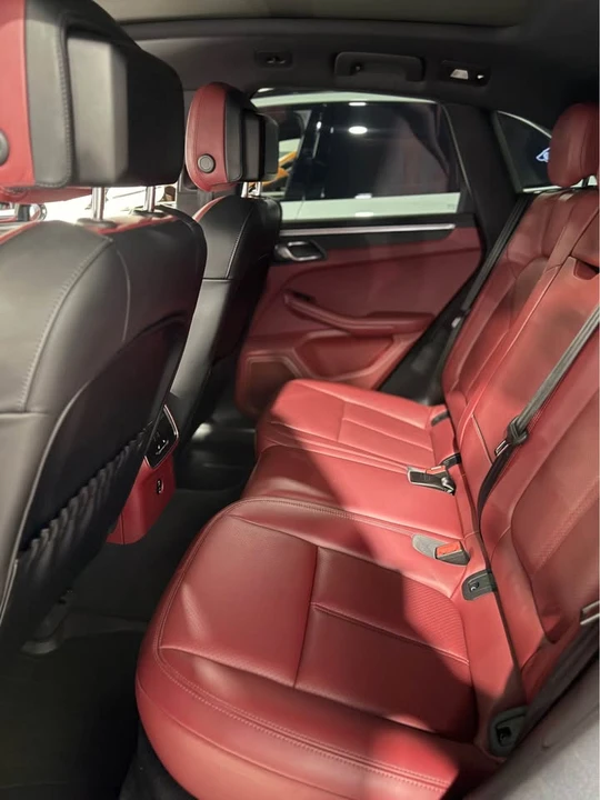 2023 Porsche Macan - Image 6 of 6
