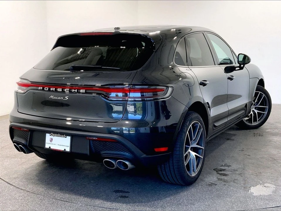 2023 Porsche Macan - Image 6 of 20