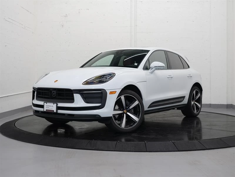 2023 Porsche Macan - Image 18 of 18