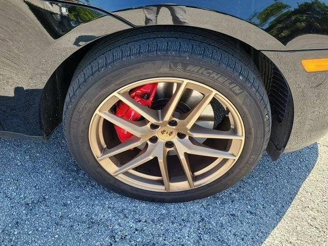 2023 Porsche Macan - Image 6 of 19