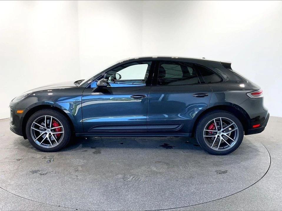 2023 Porsche Macan - Image 7 of 20